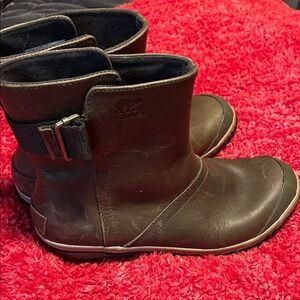 Sorel Dark Brown Leather Boots